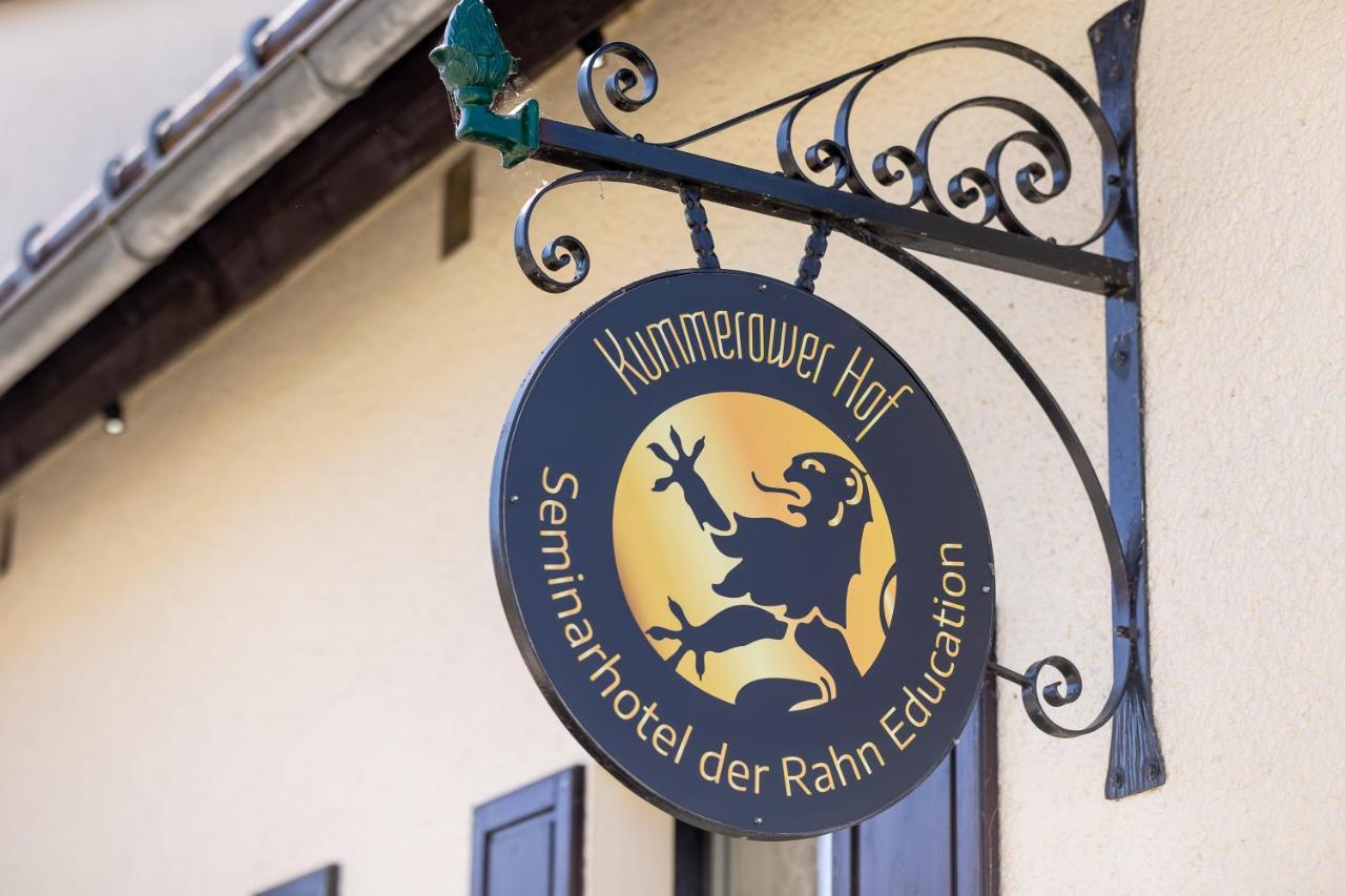 Kummerower Hof Нойцеле Екстериор снимка